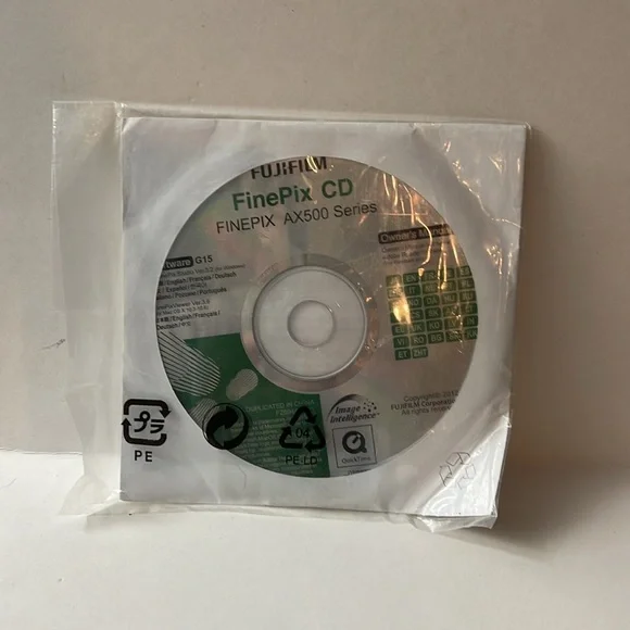 Fujifilm FinePix Digital Camera with CD. Working